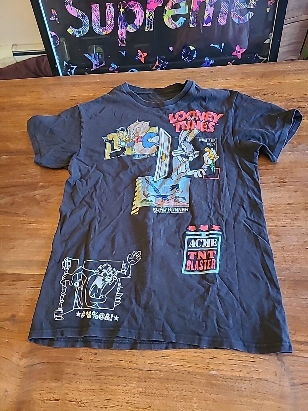 Looney Tunes Shirt Men's Small Retro Cartoon Bugs Bunny Black